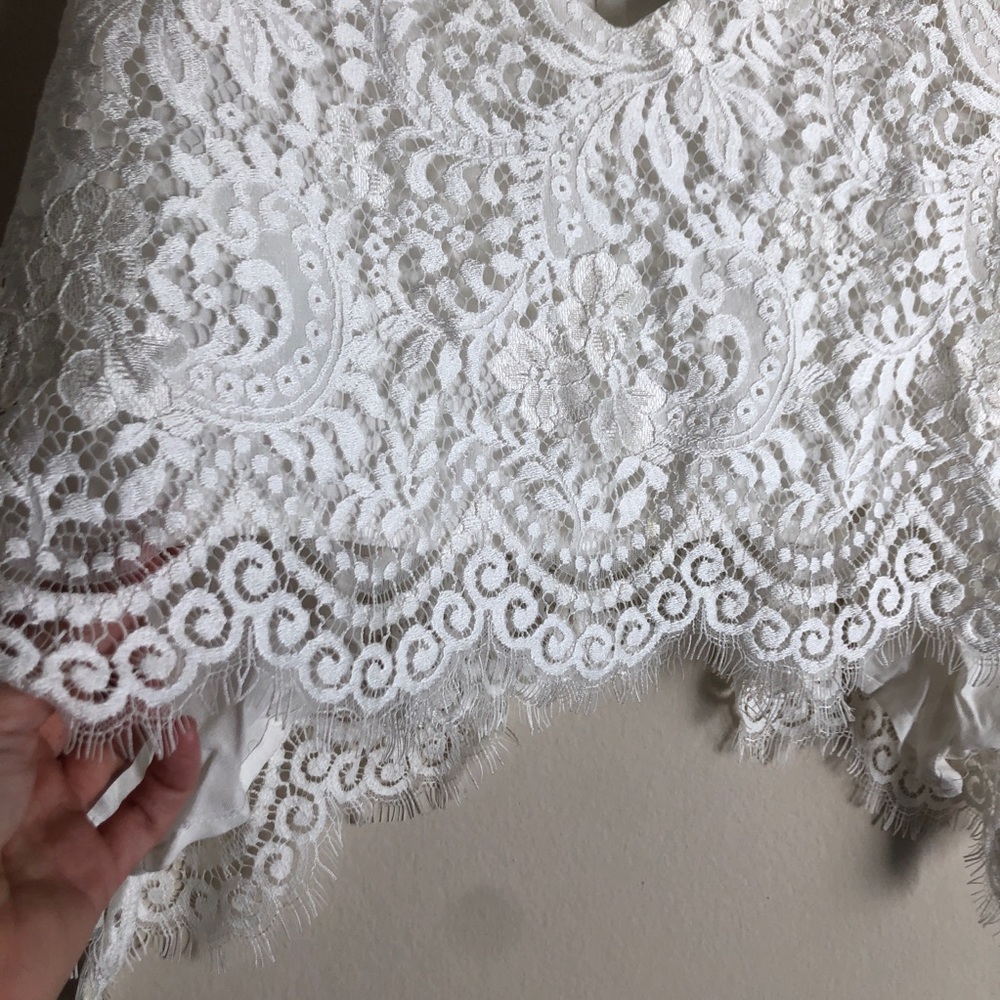 Winston Lace Open Back Top - Picture 3 of 13
